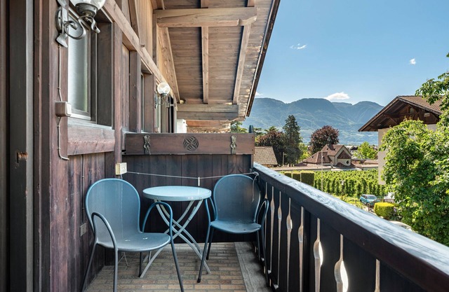 Biobauernhof Toellerhof 'Zimmer 7' mit Bergblick, Gemeinschaftspool und Wi-Fi
