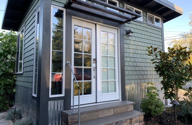 Birch Bay Beach Cabana - close to everything with no added fees!