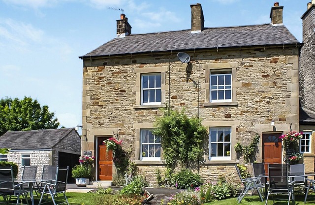 Birch Cottage - UK44730