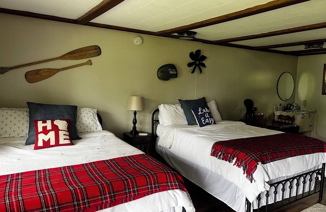 Birch Point Resort Kitchenette #12 - Lake Nelson, Hayward