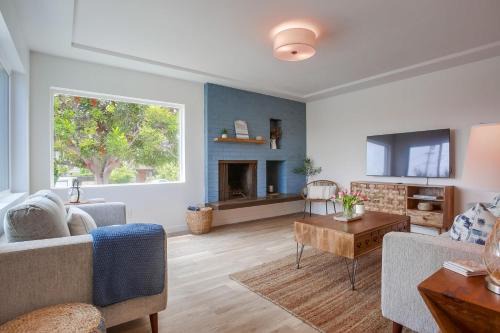 Birdrock Beach Cottage