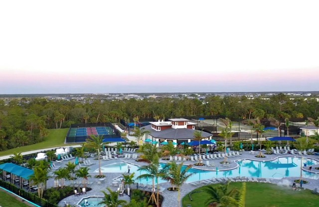 Birdseye view in your top fl Country club lifestyle with Golf & resort style🔥🌴🏌️💦
