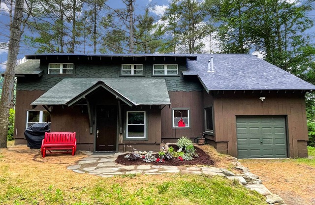 Birdsong -spacious & welcoming- your High Peaks getaway