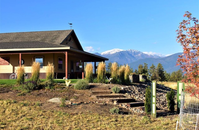 Bitterroot Sky Cottage-What A View!
