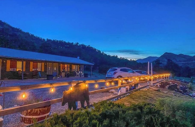 Black Bear Lodge 2 Su