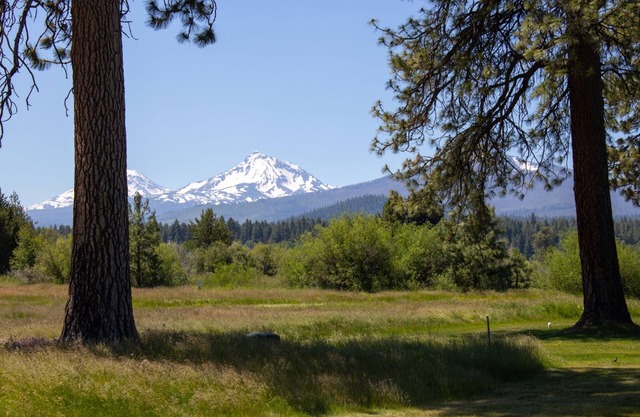 Black Butte Ranch Lodge Room 035