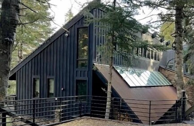 BLACK FOREST RIDGE, 400 FT TO SKI RUNS, REC ROOM, GAMES
