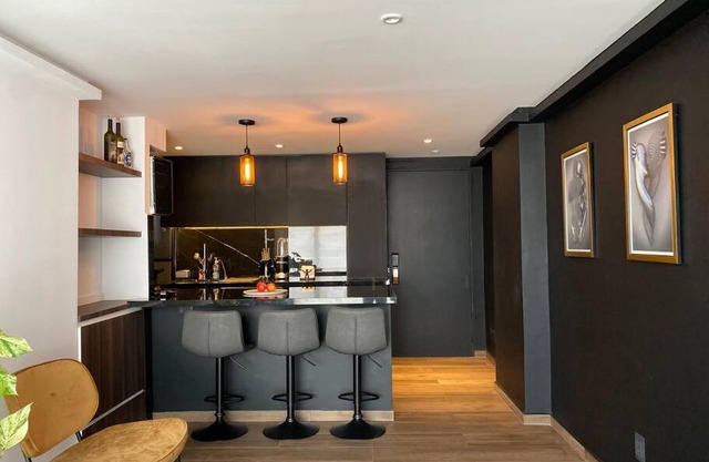 Black Loft. Moderno y nuevo, súper ubicado.
