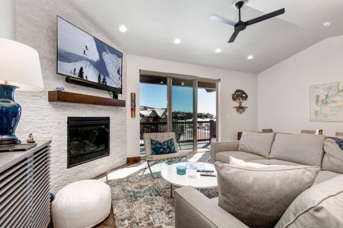 Black Rock Ridge 14457 by Moose Management