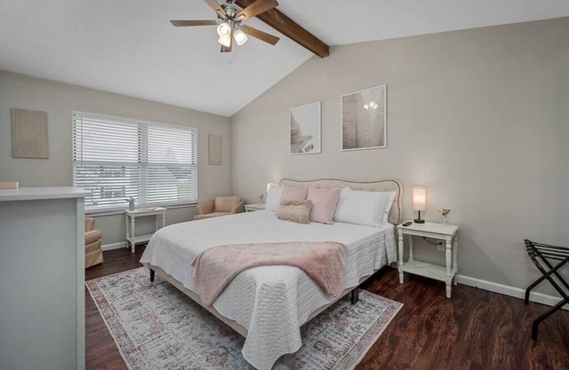 Blairs House 4 Bed 3 Bath - Sleeps 8
