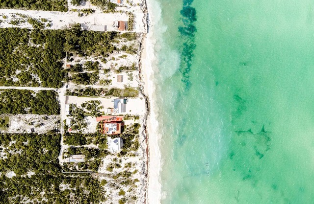 Blanca Beach House - Off-the-grid, sustainable vacation home in Cancun