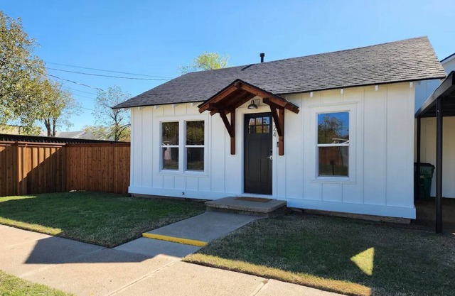 Blanche's Bungalow