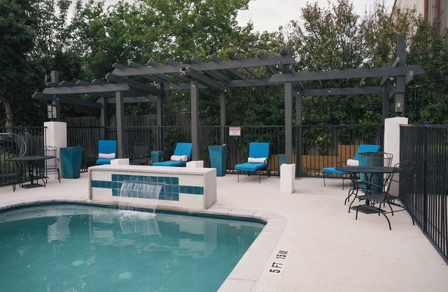 Blanco River Hotel