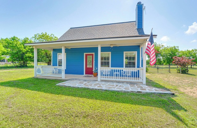 Blancos 'Blue Cottage Inn' mit Patio, Grill & Veranda