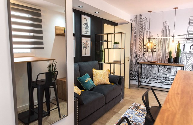 BLANDA JUVENIL APARTMENT
