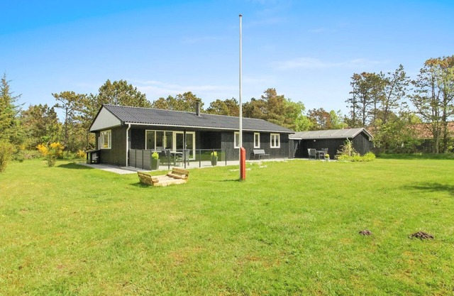 "Blia" - 1.5km from the sea by Interhome