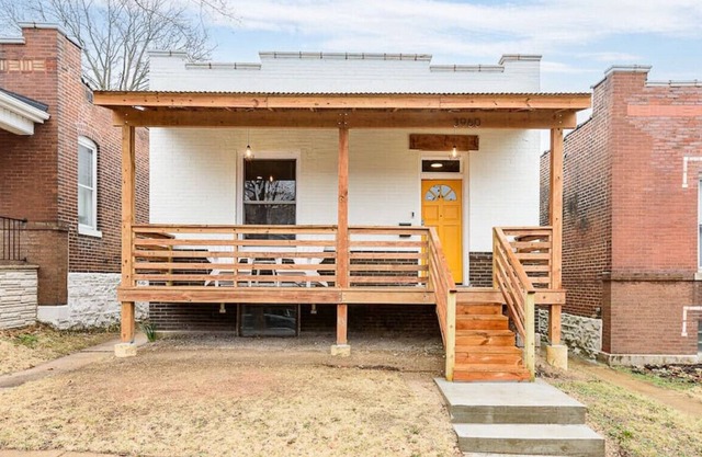 Blissful Bungalow w/ Comfy King & Queen Bed