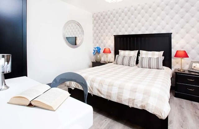 BLISSFUL HOUSE * Parking free - 4 bdr - 2 ba - Aircon