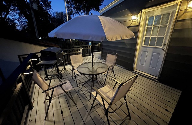 Blissful relaxation in the heart of Florissant.