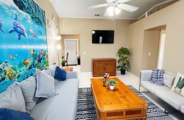 BlockHaven near Legoland & Disney