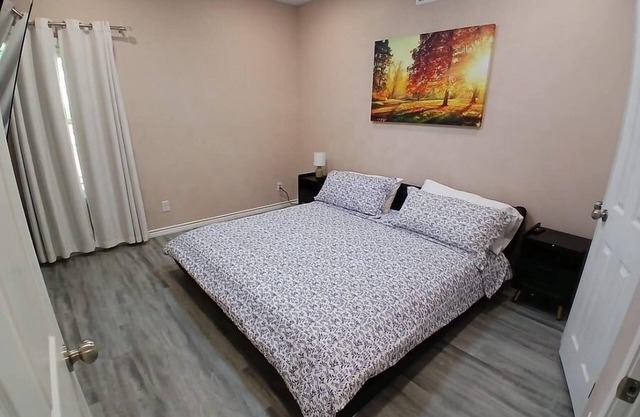 Blue 202, 2 mins to SFA apt center NAC city, 2br2baths3beds+sofa-bed