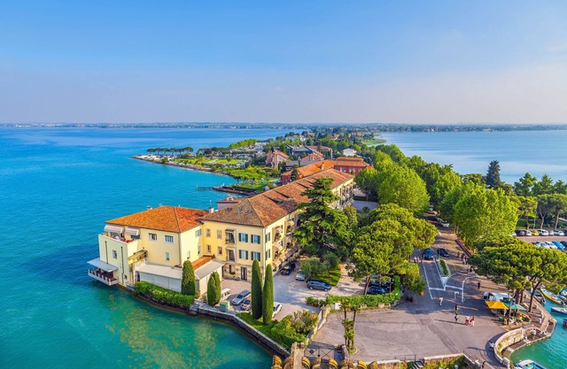 Blue Apartment Desenzano With Wifi