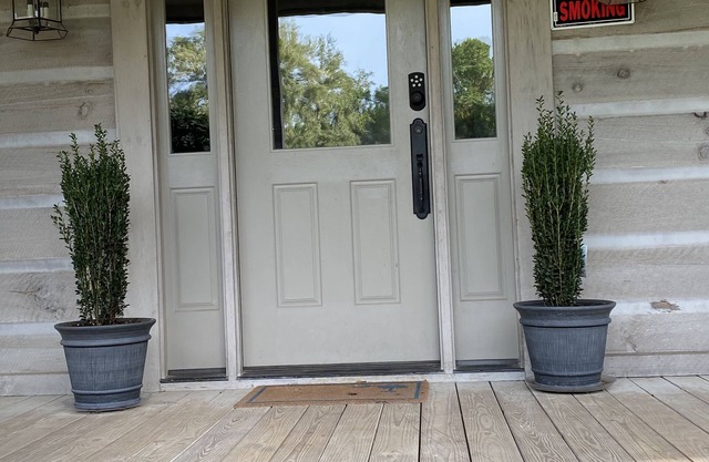 Blue Barn Lodge Unit 4: Horse Trail Retreat
