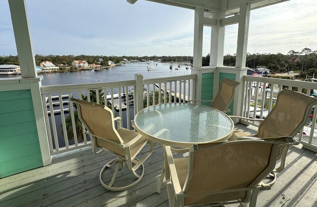 Blue Crab Condo at Rivers Edge