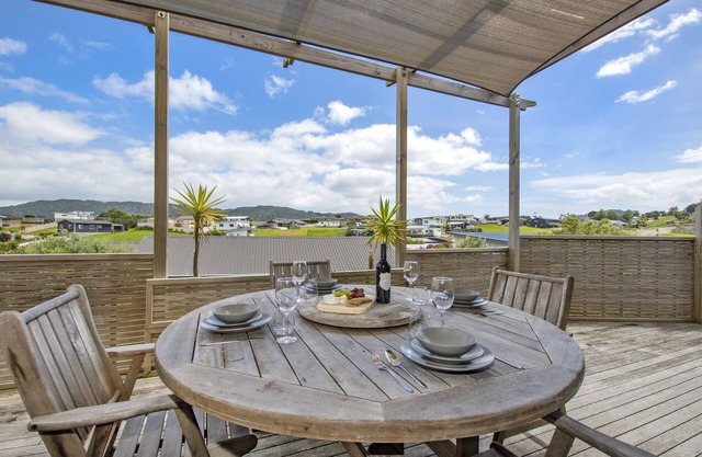 Blue Crush Villa - Mangawhai Heads Ferienhaus