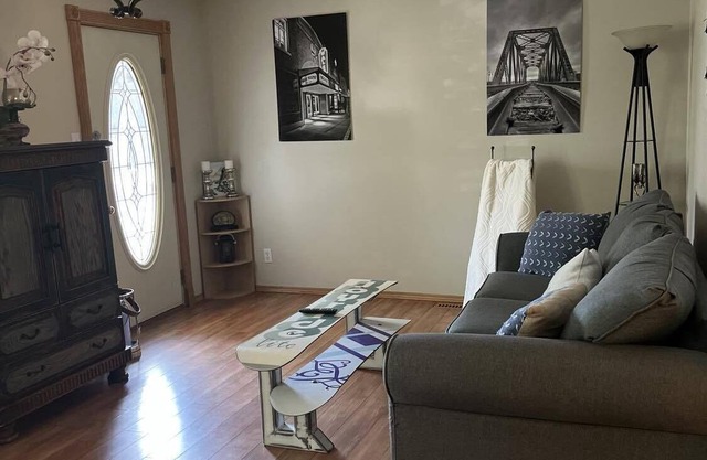 Blue Diamond Bungalow w/ Hot Tub, Your Home Away From Home