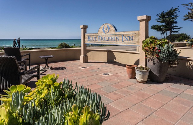 Blue Dolphin Inn