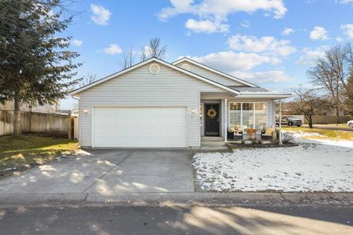 Blue Grass Bungalow