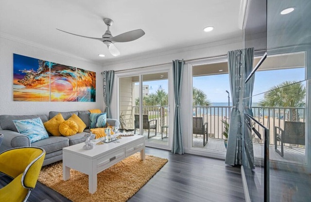 Blue Heaven Paradise Luxury unit - Tampa bay views