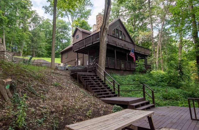 Blue Heron Shores: "Winter Luxury Lodge Retreat on Cayuga Lakel!"