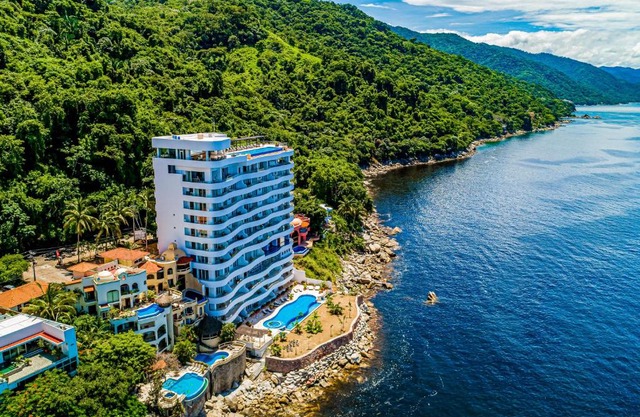Blue Horizon 903 at Residences