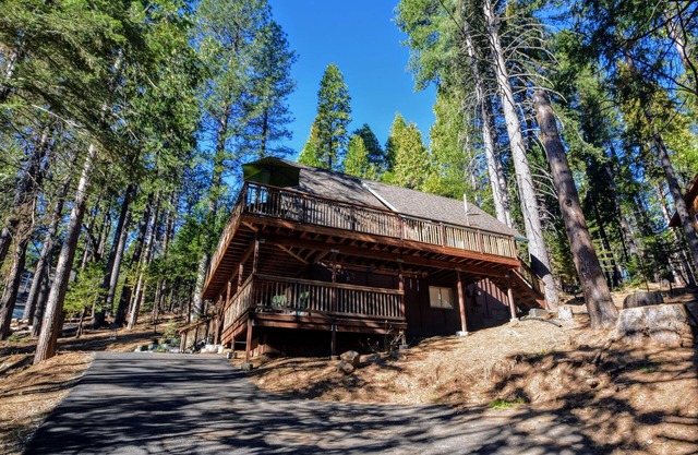 Willkommen im Brown Bear Hideaway, friedlich und gemütlich in Blue Lake Springs.