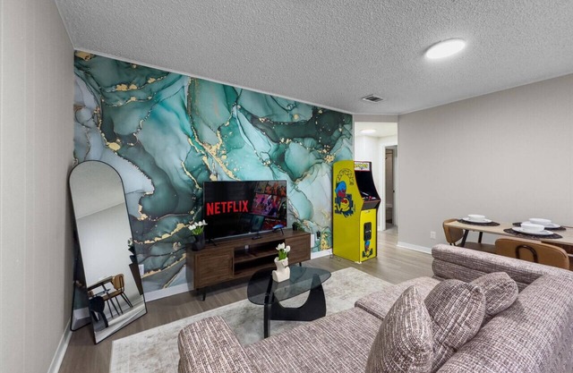 Blue Magic UT Gaming Suite! Pac-Man & Views for 5
