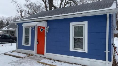 Blue MiniCastle, NEXT 2 DTW, 3BR