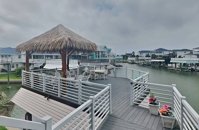 Blue Moon | Waterfront Home near the Beach.