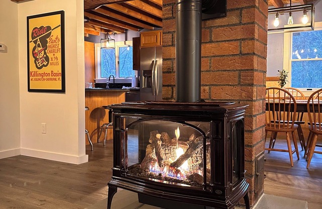 Blue Ridge Retreat-NEW Hot tub/Mountain Top Inn/Killington/VAST