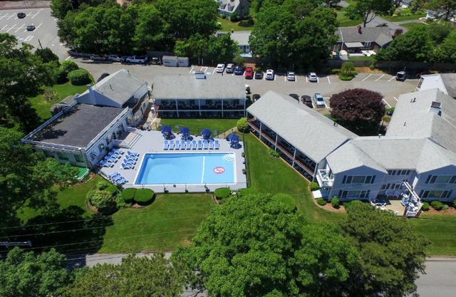 Blue Rock Resort