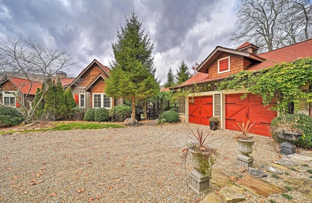 Blue Valley Falls Estate Chic Highlands Home!