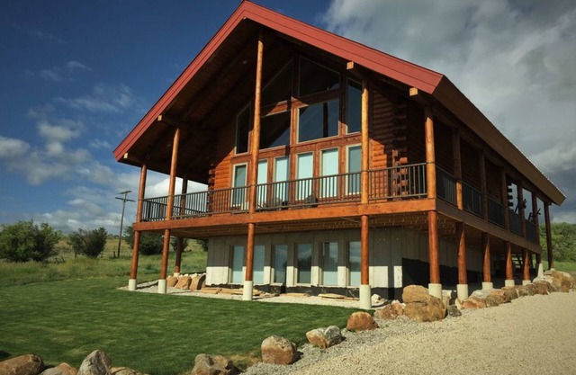 Genießen Sie unser neu gebautes Blockhaus mit 5 Schlafzimmern und 3, 5 Bädern am wunderschönen Bear Lake Utah!