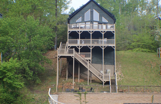 "Blue Water Lodge" Jump'n Bridge, Billard, Whirlpool, Dock, Gemeinschaftspool