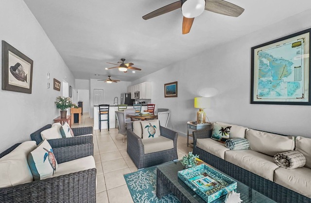 Blue Water Paradise #3Lovely 3-bedroom 2bath Condo