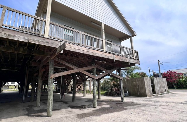 Blue Water Villa G - Coastal Realty Group
