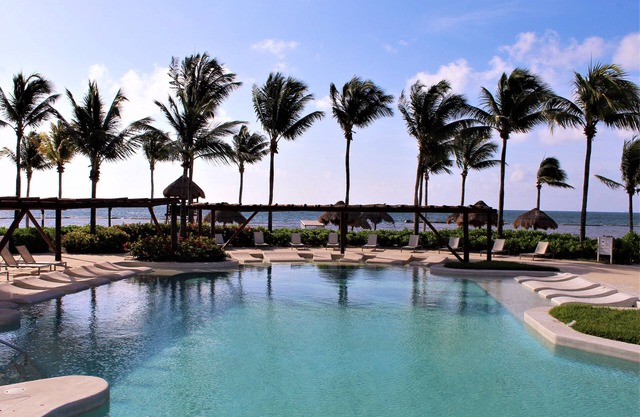 BlueBay Grand Esmeralda All Inclusive