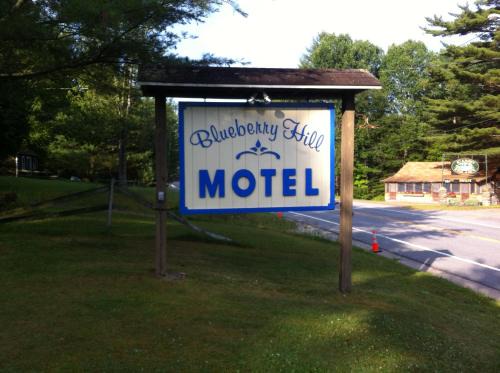 Blueberry Hill Motel