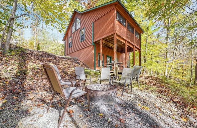 Bluebird Cabin im Hummingbird Hill (Hocking Hills Bereich)