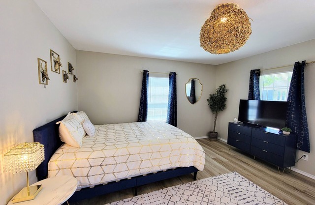 Bluebonnet Cottages by the Lake - Cabin 3